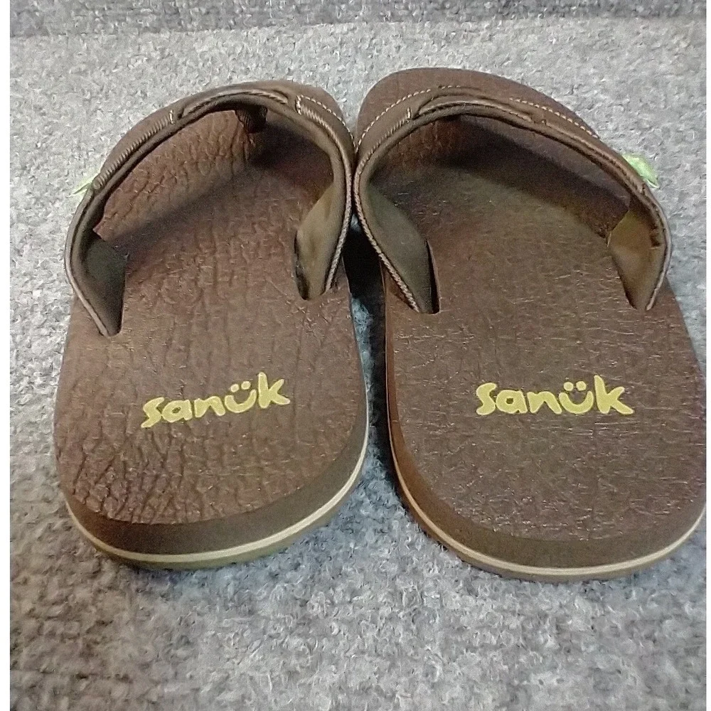 Sanuk Cozy Brown Yoga Mat Flip Flop Sandals toddler Size‎ 13 SBS2914
